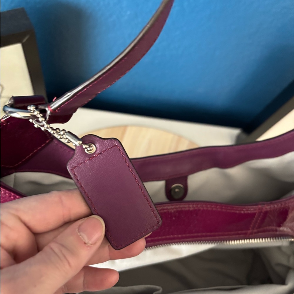 COACH SOHO Madison Maggie Hobo EUC Patent Leather double handle Shoulder Bag - Picture 7 of 17